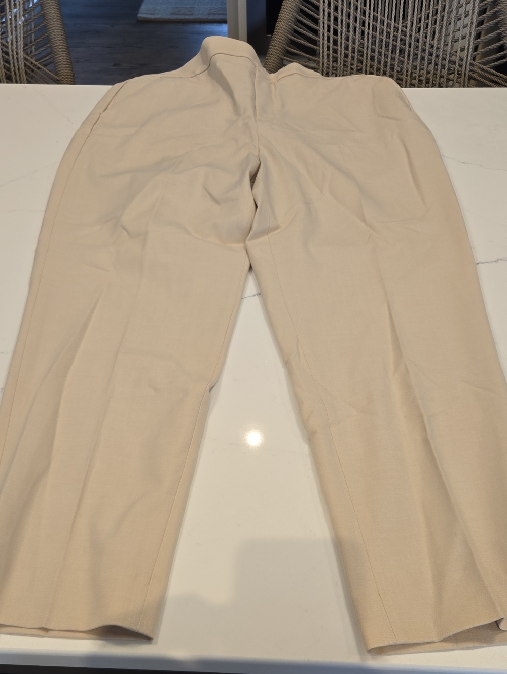 Banana Republic Straight-Leg Pants in Light Cream